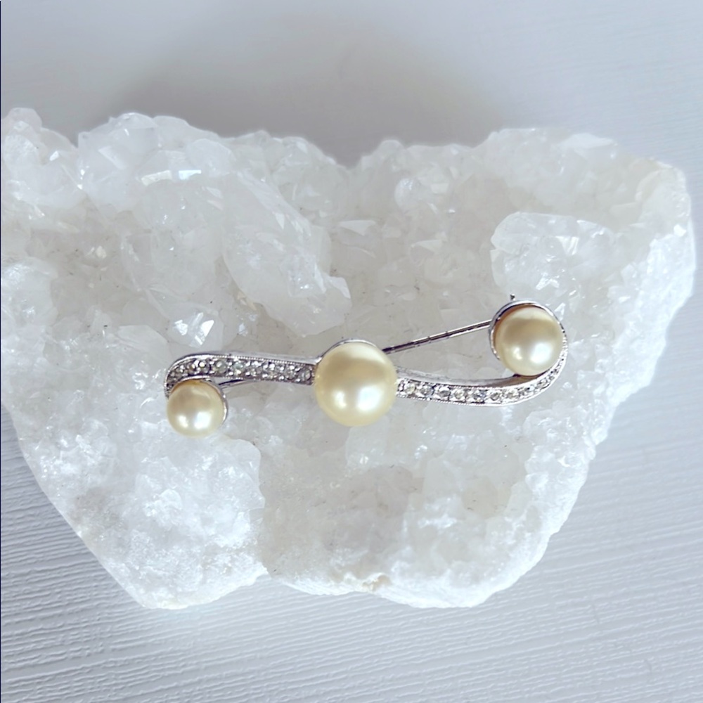 Vintage Marvella Elegant Faux Pearl and Silver Brooch